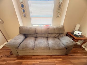 Couches/Sofa (Eastlake)