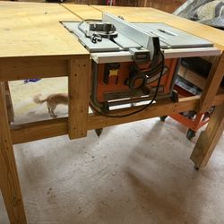 Ridgid Table Saw And Rolling Work Bench 