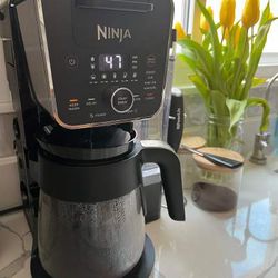 Shark Ninja Coffee Maker for Sale in Seekonk, MA - OfferUp