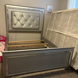  LED/BEDROOM SET 