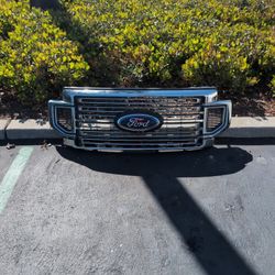 Ford F250 Grill With Bottom Bracket