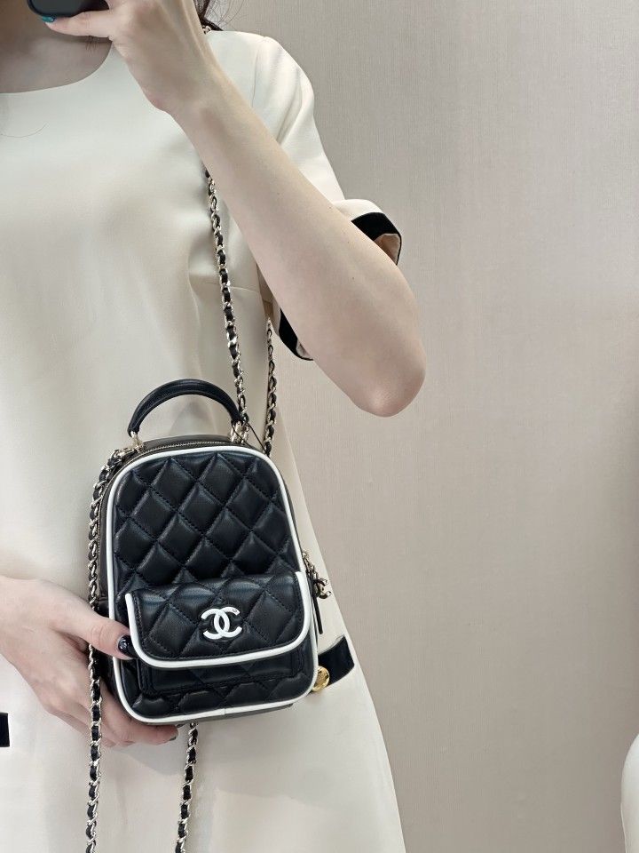Original Chanel black backpack bag-4514