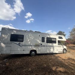 2001 Chevy FourWind RV