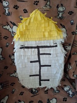 Baby bottle reveal white piñata
