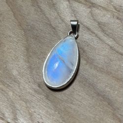 🌱Organic 🖐️Handmade 💎Moonstone Pendant (✨925 Sterling Silver)