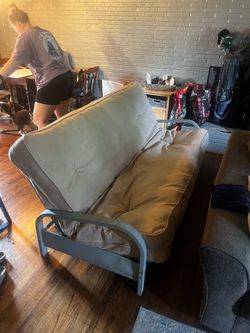 Futon folds out