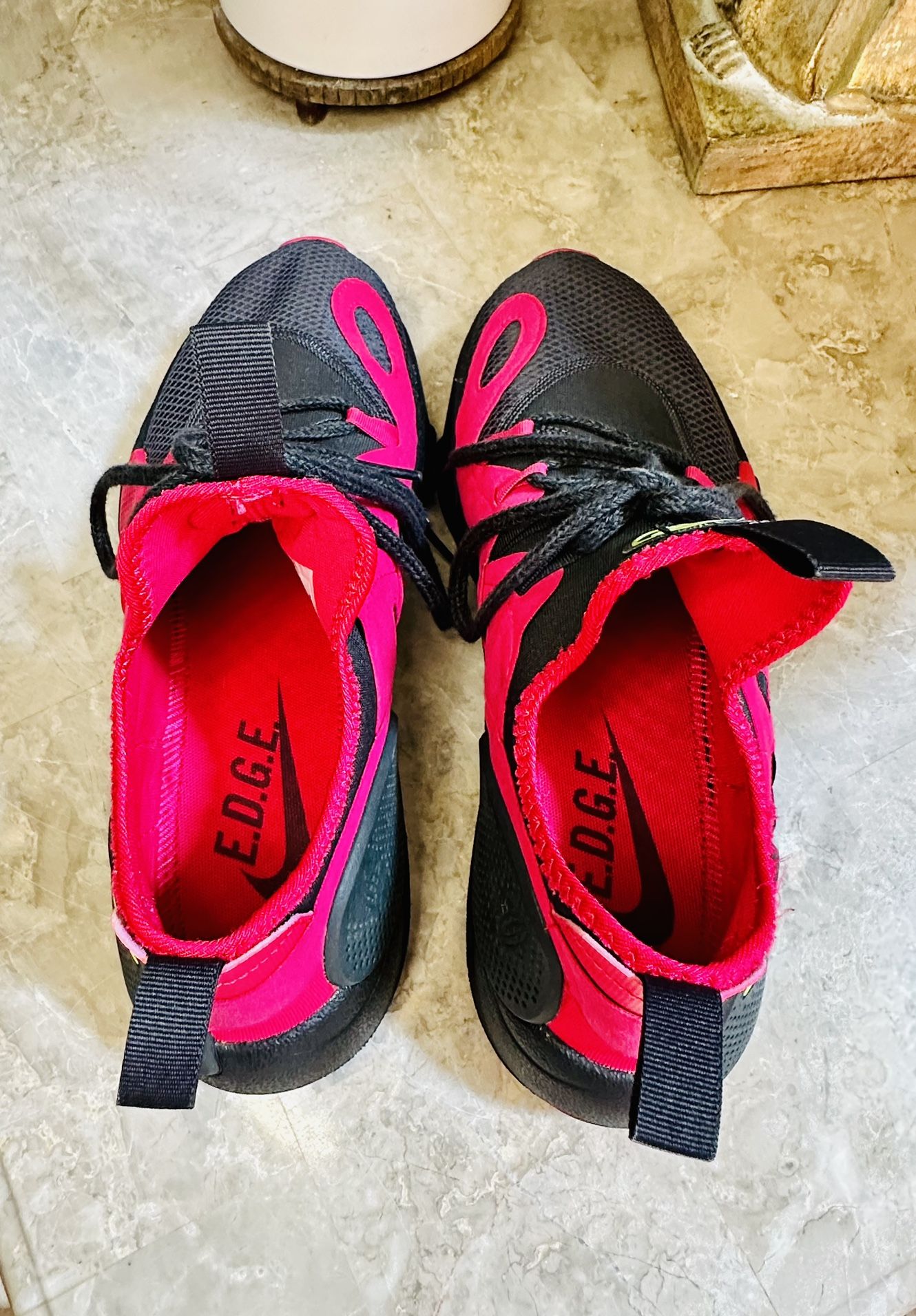 NIKE HUARACHE EDGE GRAY/PINK- VOLT RUNNING SHOES SIZE 10 C19870-001 GS) Nike Huarache Run  main image 3