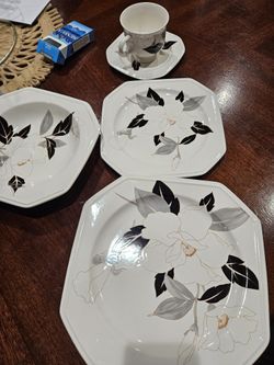 Dinnerware Set 20 Pieces