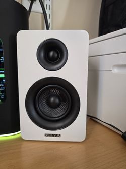 Bookshelf Wireless Bluetooth Speaker