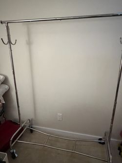 Collapsible Heavy-Duty Garment Rack