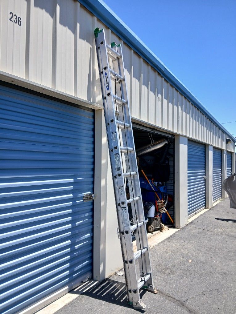 20ft Aluminum Extendable Werner Ladder