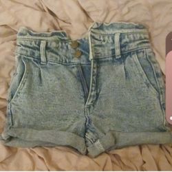 Sz 5 Girls Shorts 