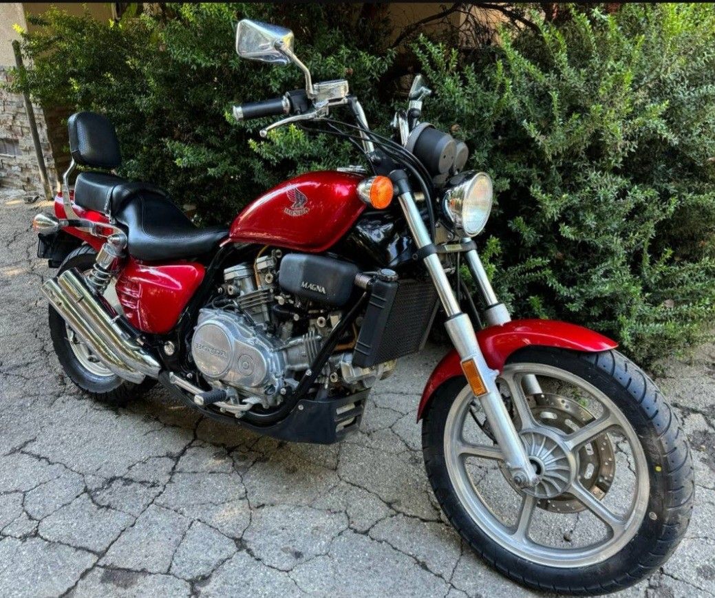 1987 Honda Vf700C Super Magna