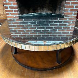 Free Awesome Mirror Table 