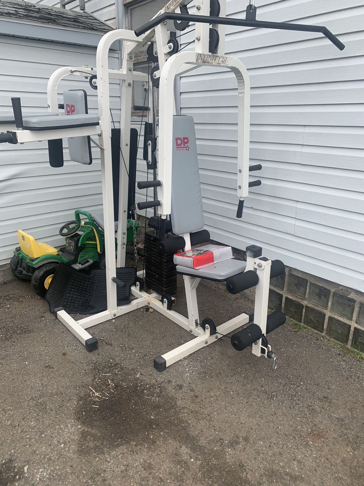 Infinity III Multi Station Training 