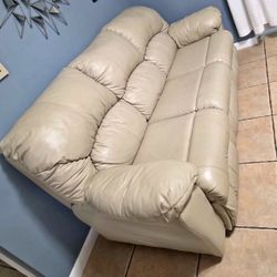 Sofa Bed . Precio Incluye Delivery