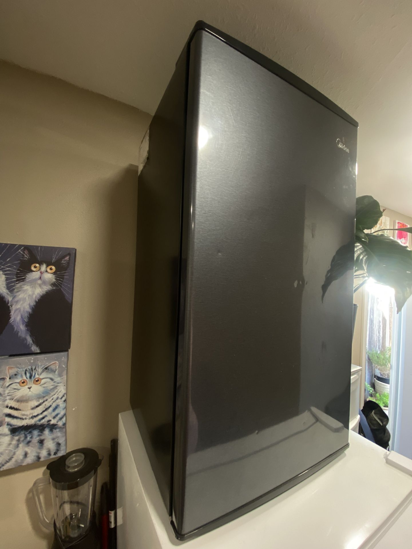 Midea - Gently Used Mini Fridge 