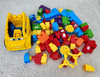 Mega Bloks and Kids Work Building Blocks