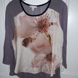 Beautiful Ladies Size Petite Large Top