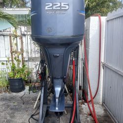 225hp Yamaha Four Stroke Engine 2006yr 