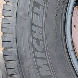 75 for both Michelin LT225 75 R16