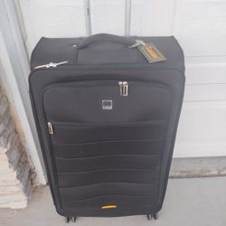 Extra Large Lucas Brand Suitcase on Wheels 