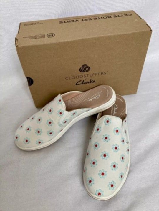 Clarks Womens Size 9.5 Cloudstepper Breeze Shore Beige Casual Slip-On Mules Shoes