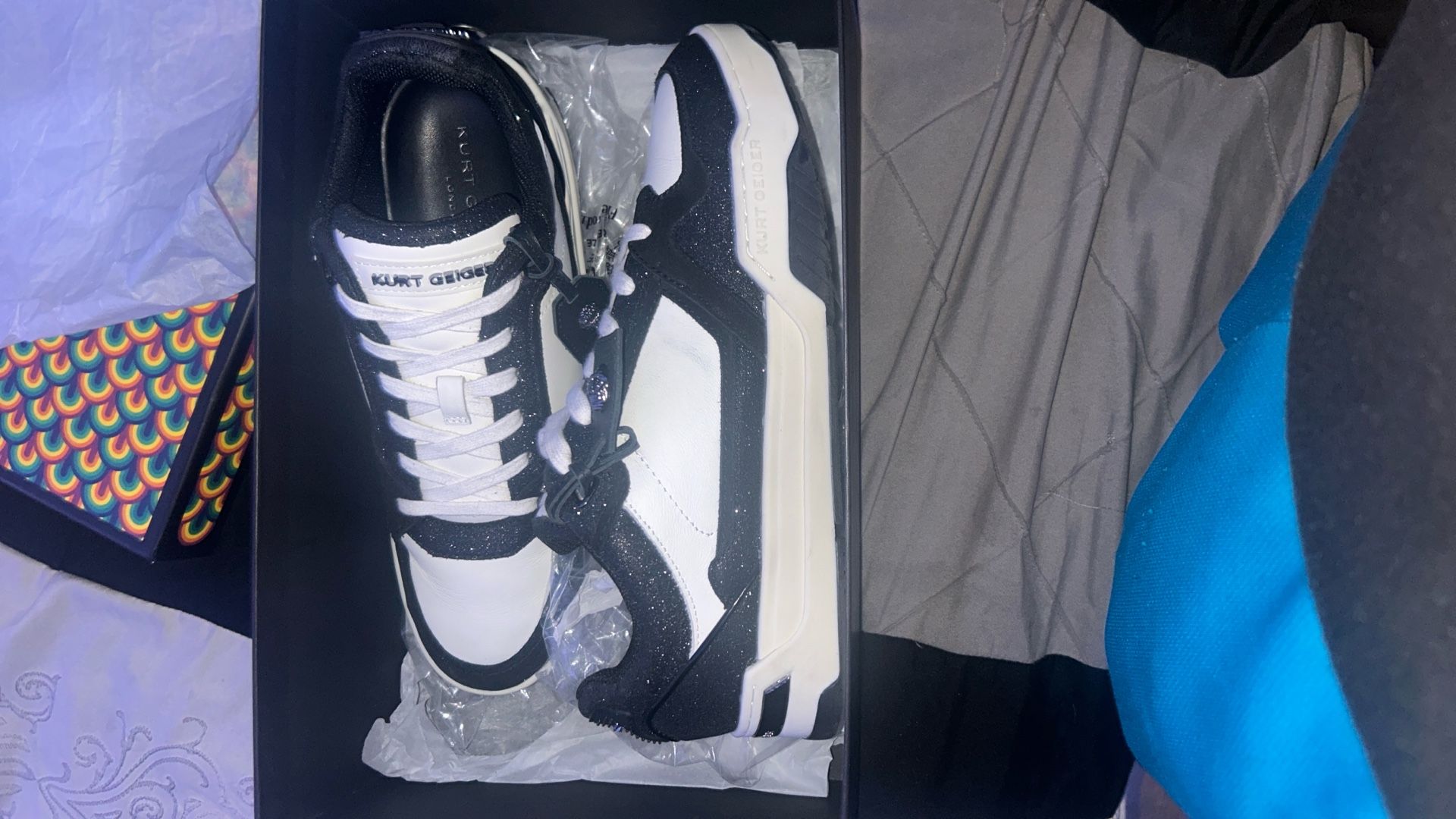 Kurt Geiger -Regan Sneaker Black and white 