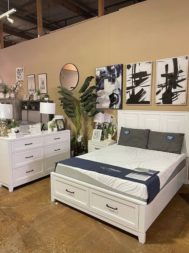 3 Piece White Queen Bedroom Set Storage