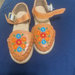 Girls Huarache Sandals From Mexico 