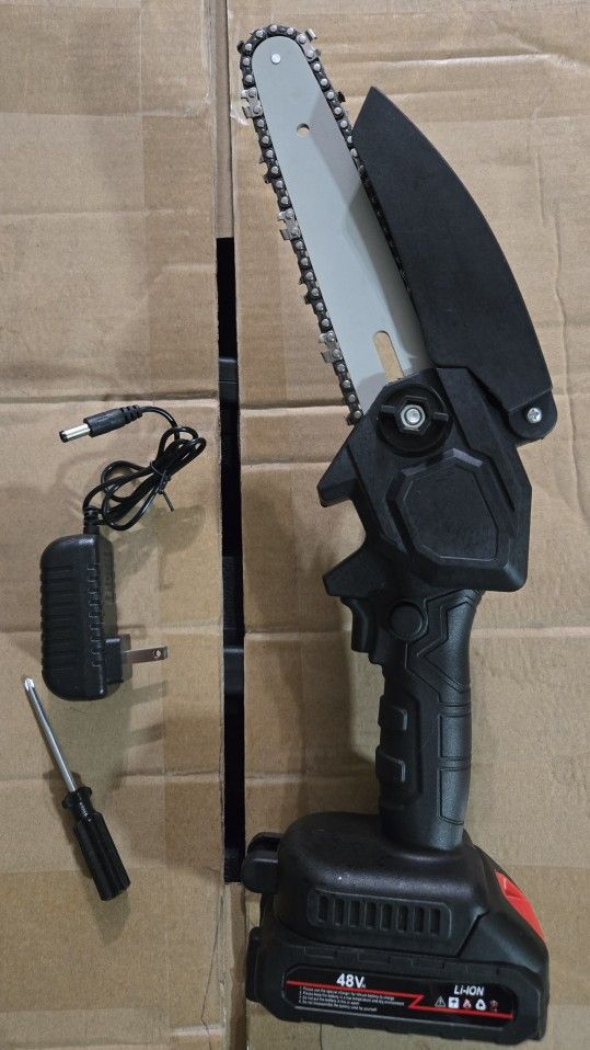 Mini Electric Chainsaw 6" With 1 Battery 48volts, brand new