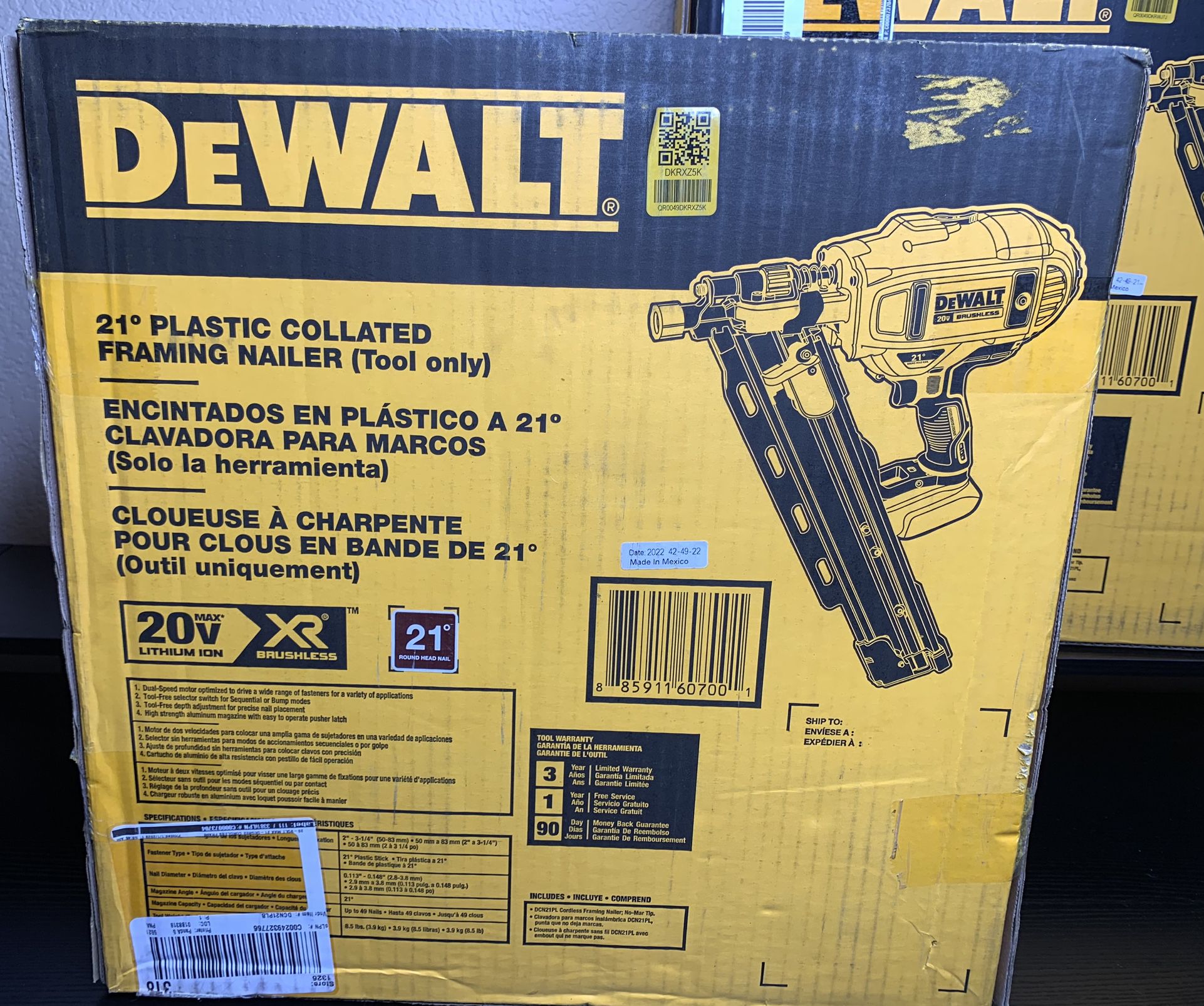 **New DEWALT DCN21PLB 20V 21-Degree Cordless Framing Nailer Gun (Tool only)