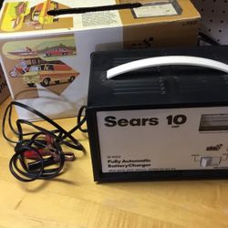 Like New vintage Sears 10 Amp Battery Charge In Original Box Fully Automatic 