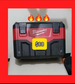 Milwaukee Vacuum light Inflater compressor Hackzall