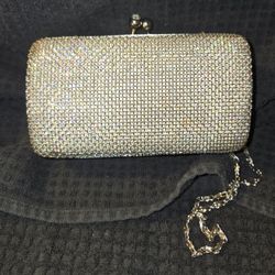 Silver Rhinestone Evening Purse With Chain Strap