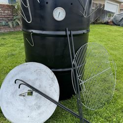 BBQ Smoker 🍗 🍖 Great For Ribs , Tri Tip , chicken 🍗 Salmon🍣 