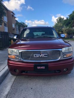 2002 GMC tahoe denali