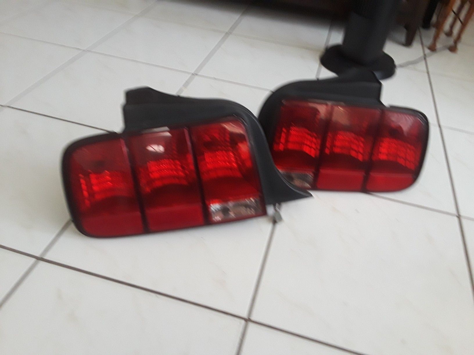 Tail Lights ford Mustang 2005pick up only