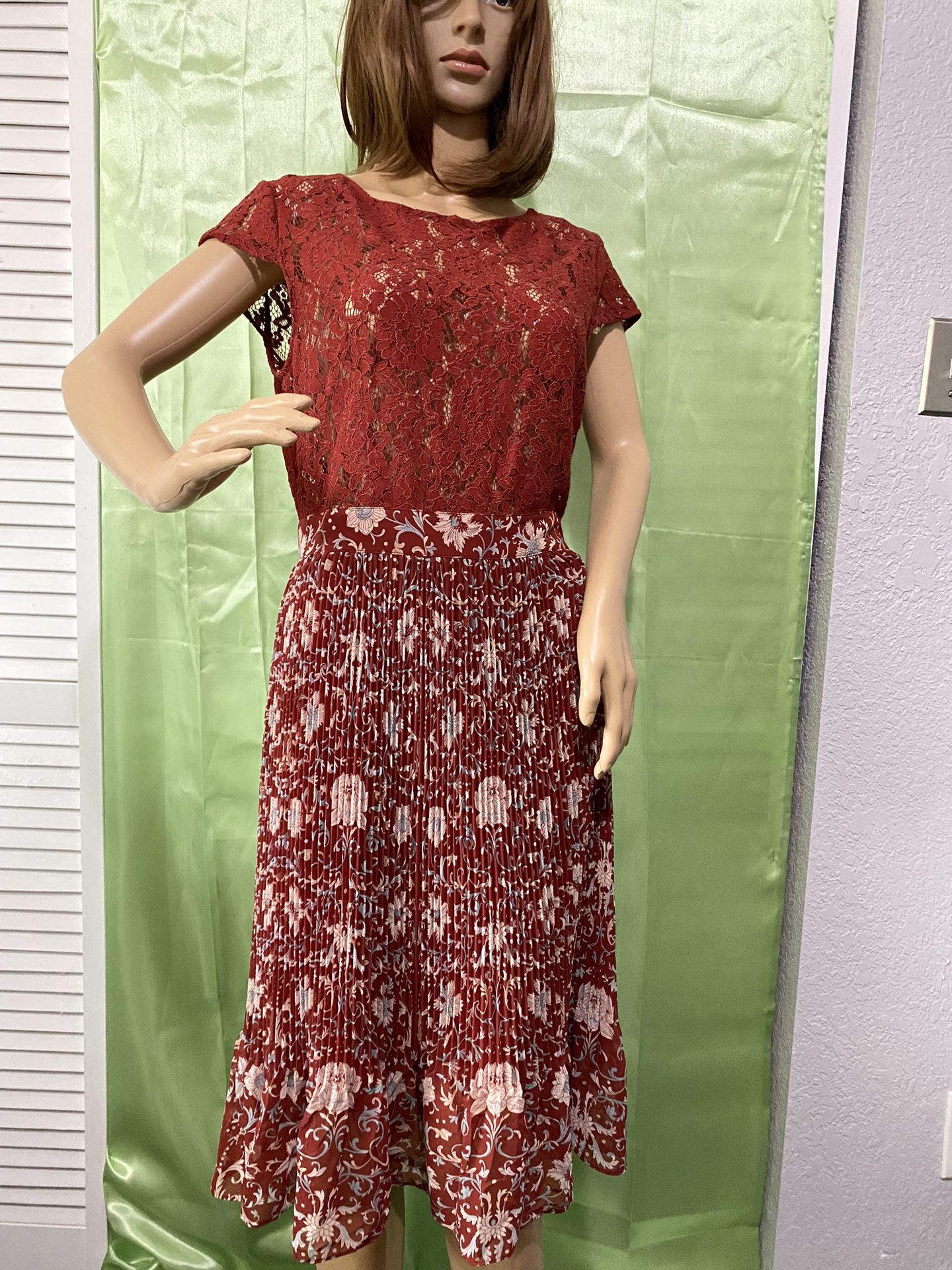 Brick Color TR Designs Lace And Pleated Dress. Size Medium