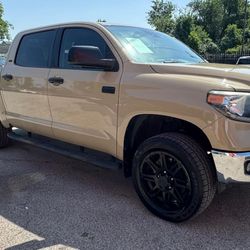 2020 TOYOTA-TUNDRA 