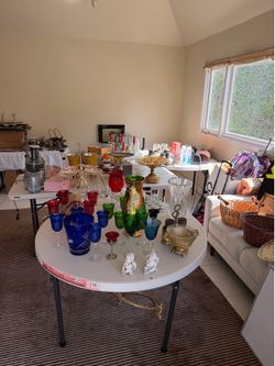 Beverly Hills Moving sale