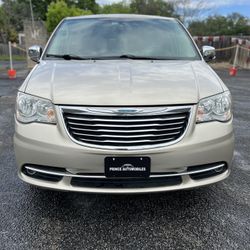 2015 Chrysler Town & Country