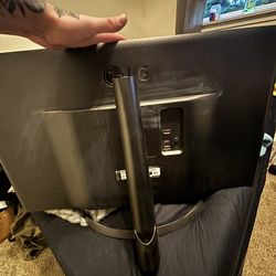 LG 32 IN Desktop Monitor