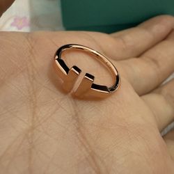 Tiffany T Wire Ring 18k Rose Gold Size 7