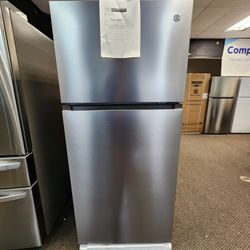BRAND NEW QG 18CF REFRIGERATOR 699! 0 DOWN 0% FINANCING! 1YR WARRANTY! 48HR DELIVERY!