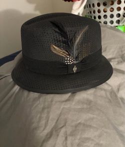 Black brim  hat