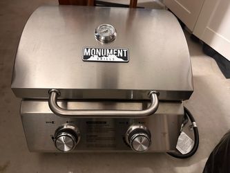 Portable Monument Gas Grill NEW