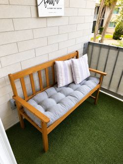 Patio loveseat + cushions