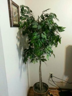 Artificial tree