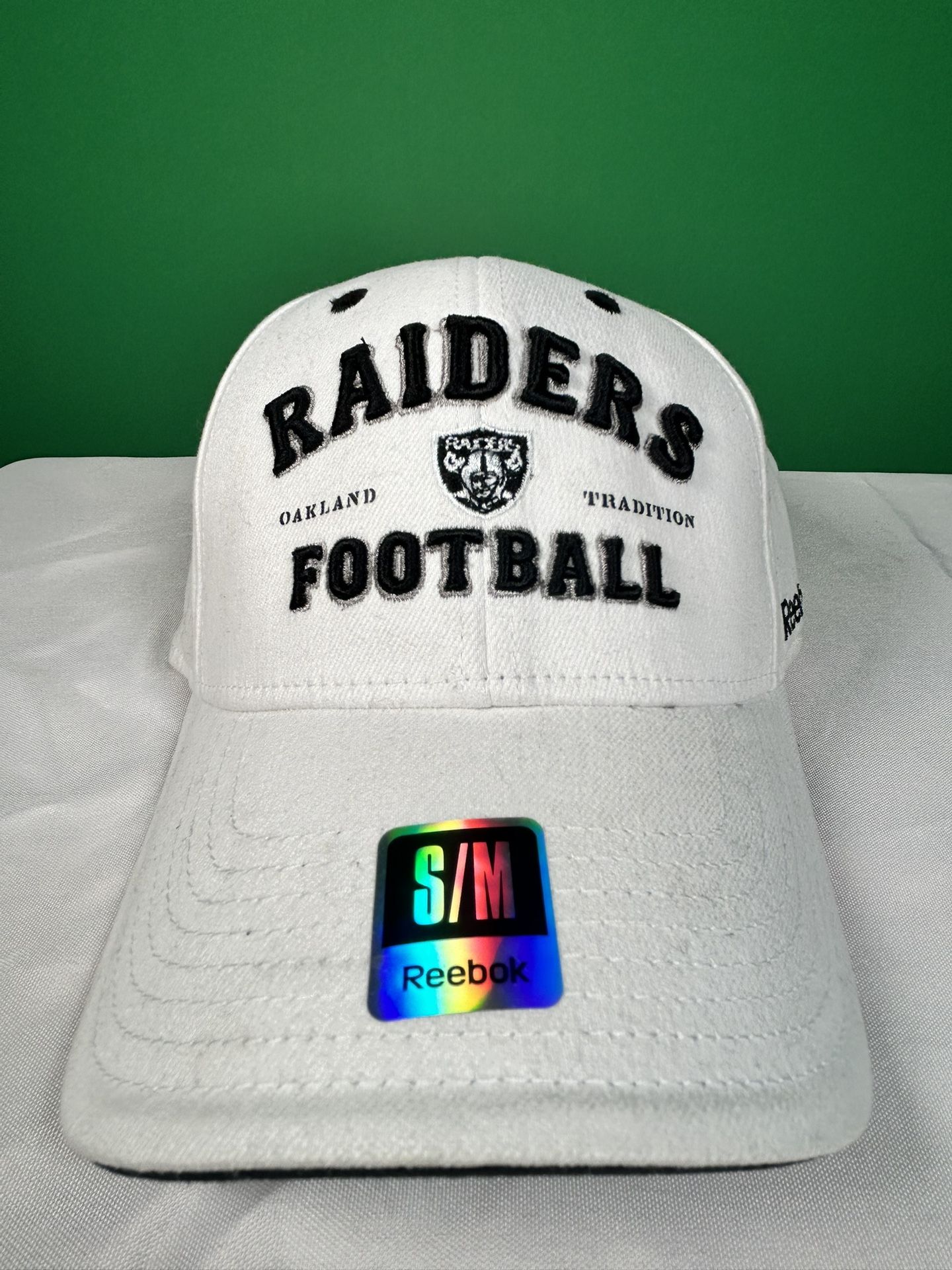 Vintage Reebok Oakland Raiders Cap – White Embroidered “Football Tradition” Hat (S/M)